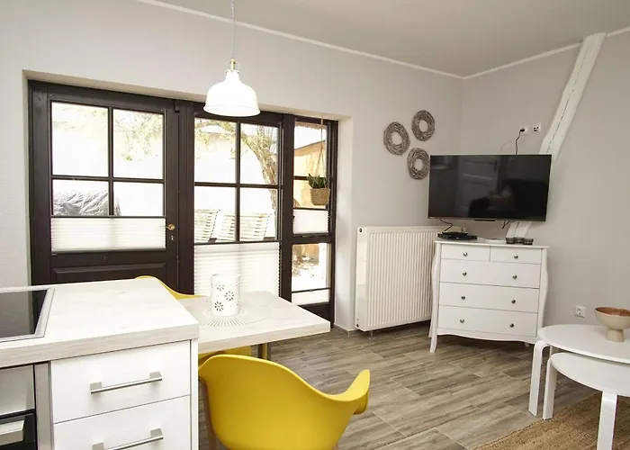 Haus Buednerstube Nr 3 - Mit Schwimmbad Und Saunanutzung Im Ahoi-erlebnisbad Sellin Middelhagen